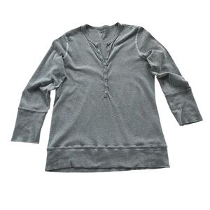 Three Dots Garment Dyed Henley Top Sz L Gray Thermal Minimalistic Closet Staple